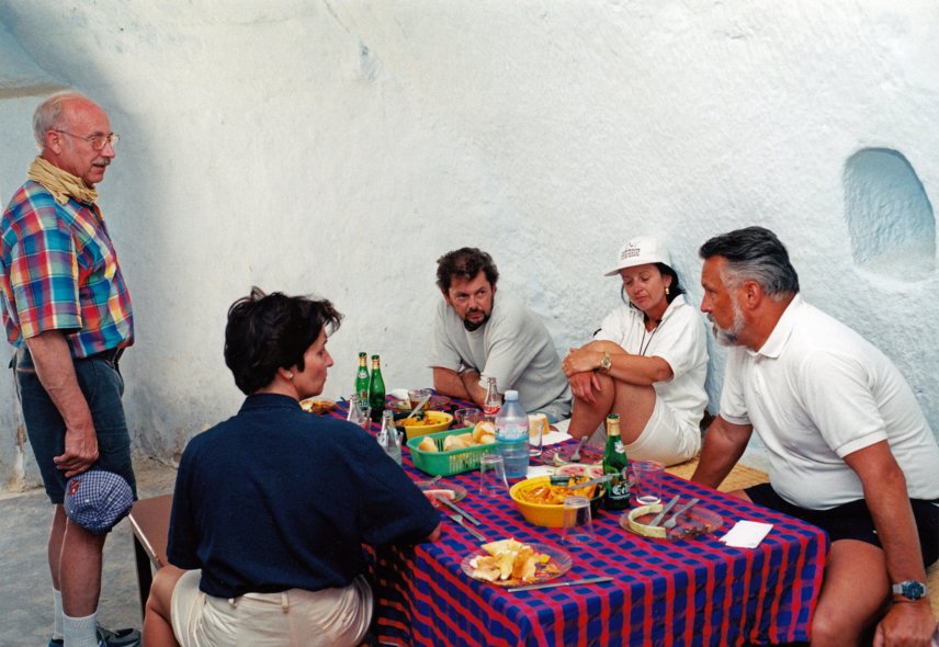tour_02.jpg