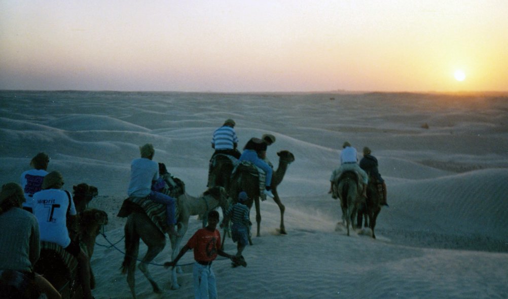 tour_04a.jpg