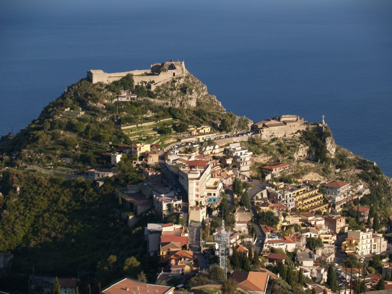 taormina_castello_and_madonna_della_rocca.jpg