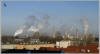Morgens um 8:00 Uhr ber Augsburg > rauchende Fabrikschornsteine zeigen das Arbeitsleben an...