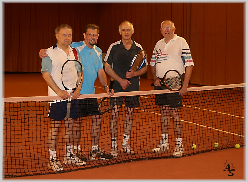 Mittwochstennis: letzte Spielrunde nach 21 Jahren > April 2011